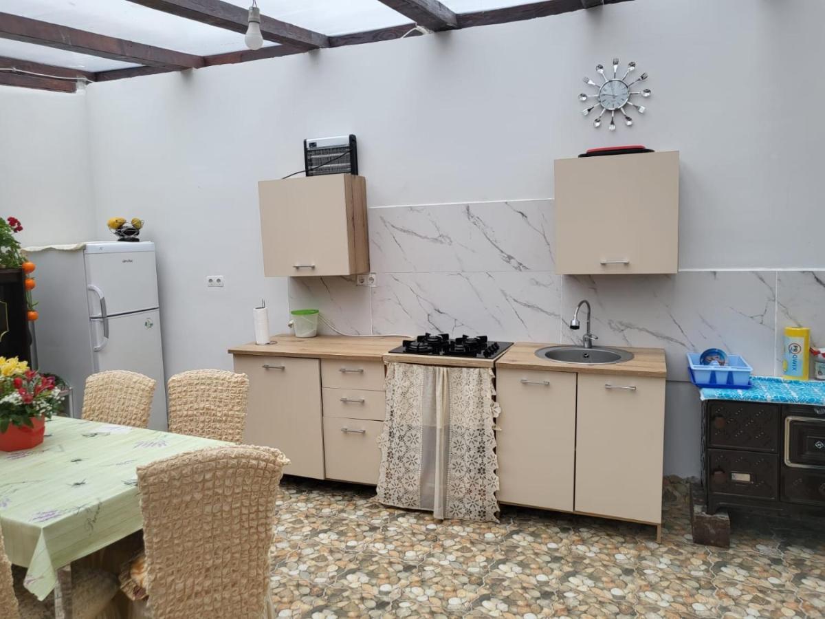 شقة ساتو ماري  في Apartament Cu Terasa Si Gratar المظهر الخارجي الصورة